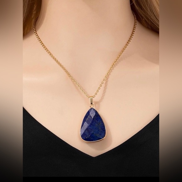 New Faceted Genuine Lapis Lazuli Triangular Pendant Necklace ~ Gold Plated Stone - Picture 8 of 11